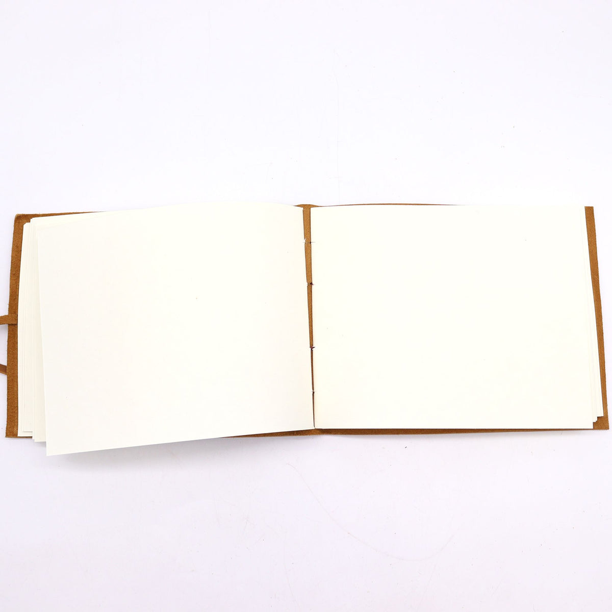 Leather Sketchbook Golden Tree – 144 pages – 18x23cm