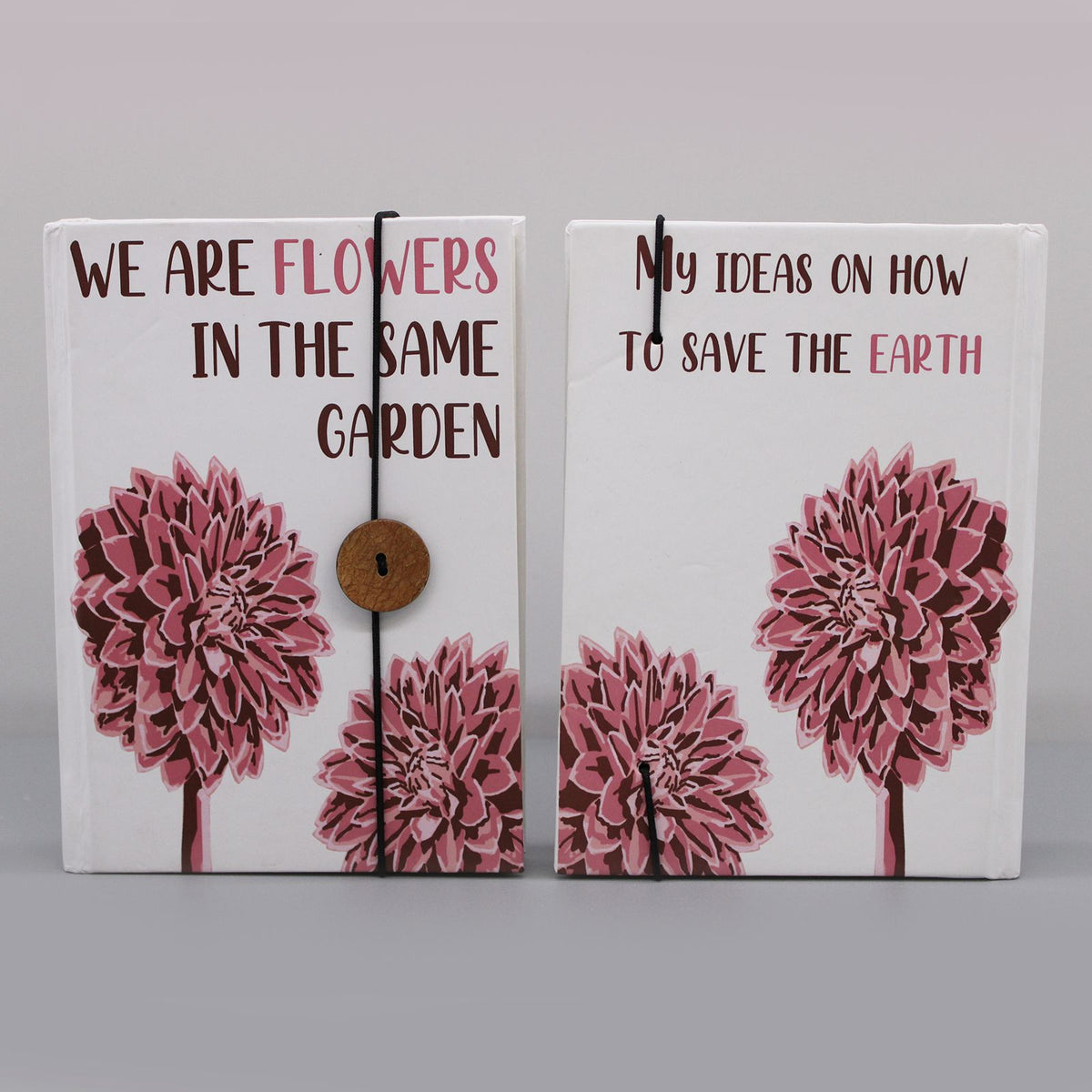 Notebook with strap – Flowers in the same garden