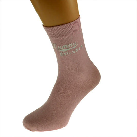 Mummy Est Ladies Pink Socks Choose The Year| Ashton and Finch