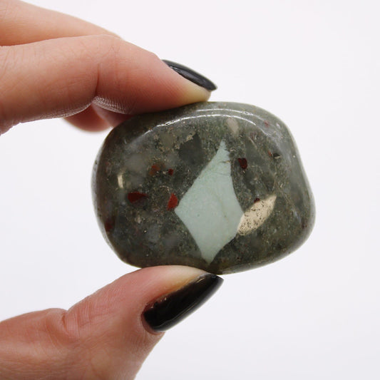 Singular Large African Tumble Stone - Bloodstone - Sephtonite x 6 - Ashton and Finch