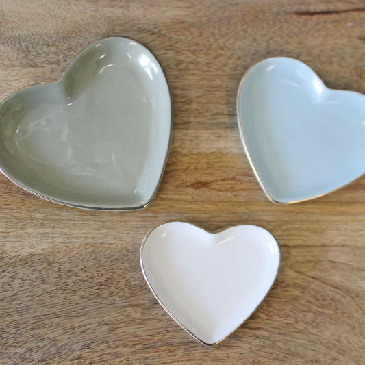 Set Of 3 Heart Shaped Ceramic Trinket Plates With A Gold Edge - Ashton and Finch