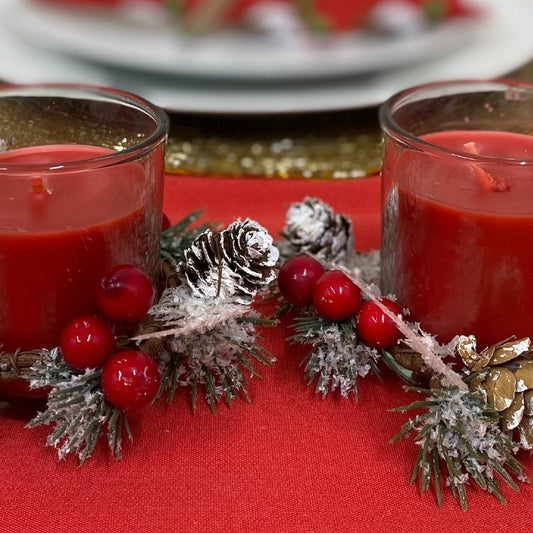 Red Set Of 2 Candle Pots With Wreath - Ashton and Finch