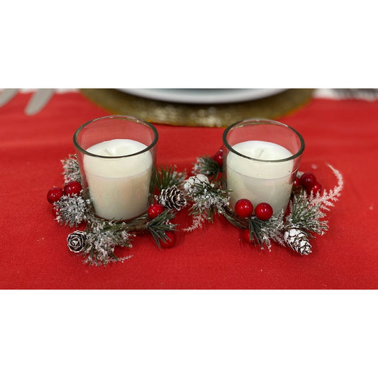 White Set Of 2 Candle Pots With Red Wreath - Ashton and Finch